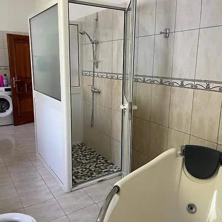 Shtepia E Adit