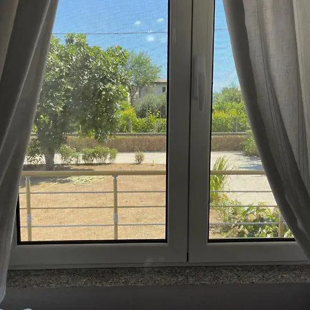 بيت للعطل Shtepia E Adit *
