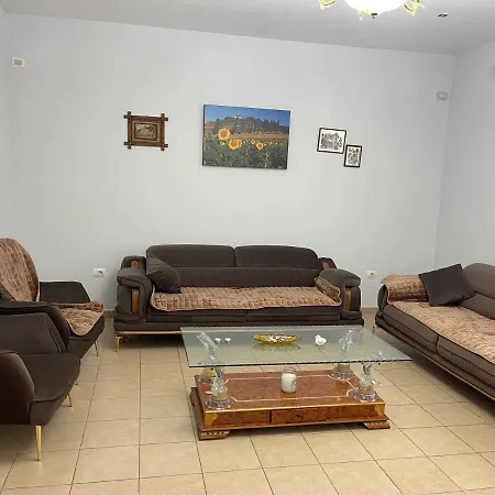 Shtepia E Adit